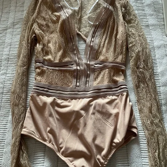 Lulus casita beige body suit - Picture 5 of 8